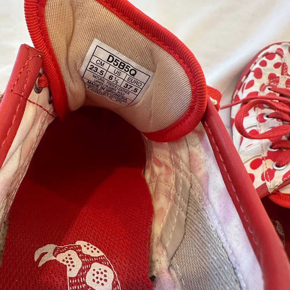 Onitsuka Tiger 37.5 Red polka dots on white - Picture 7 of 7